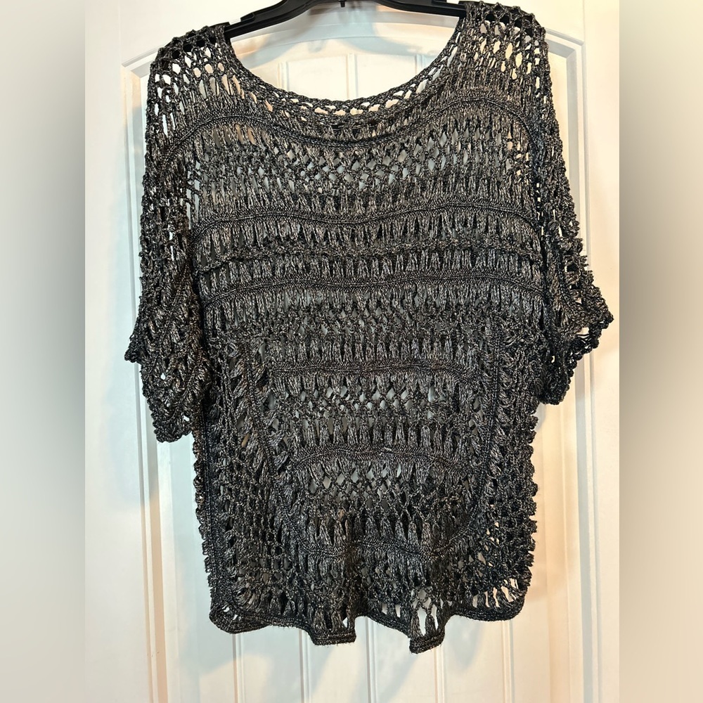 Umgee silver crotchet women’s top size large